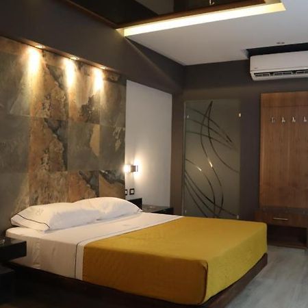 Hotel Myst. Monterrey Eksteriør bilde