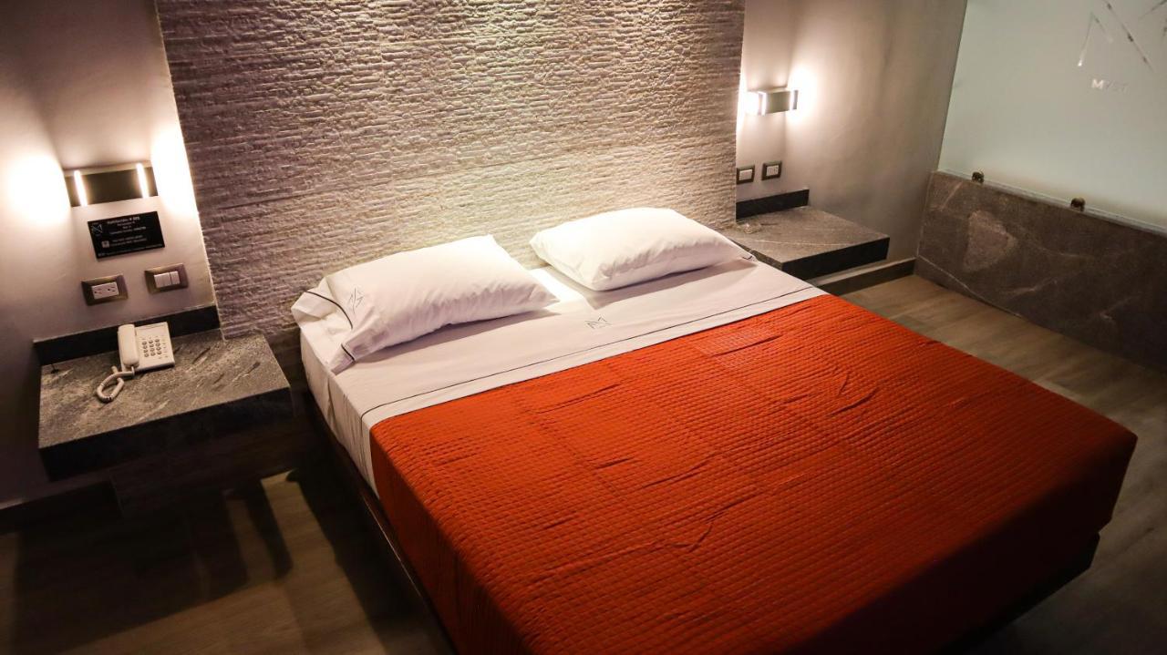Hotel Myst. Monterrey Eksteriør bilde