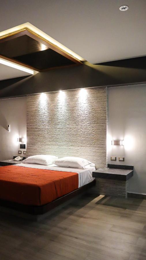 Hotel Myst. Monterrey Eksteriør bilde